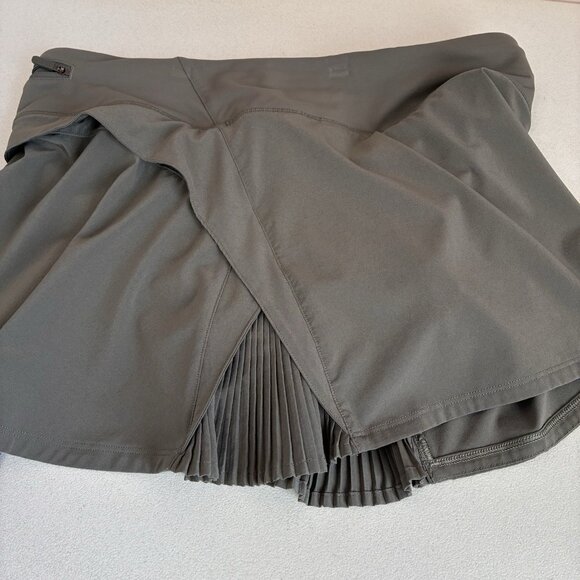 Lululemon Play Off The Pleats Skort Womens 8 Dusty Olive Green Pockets Pull On - Picture 6 of 9